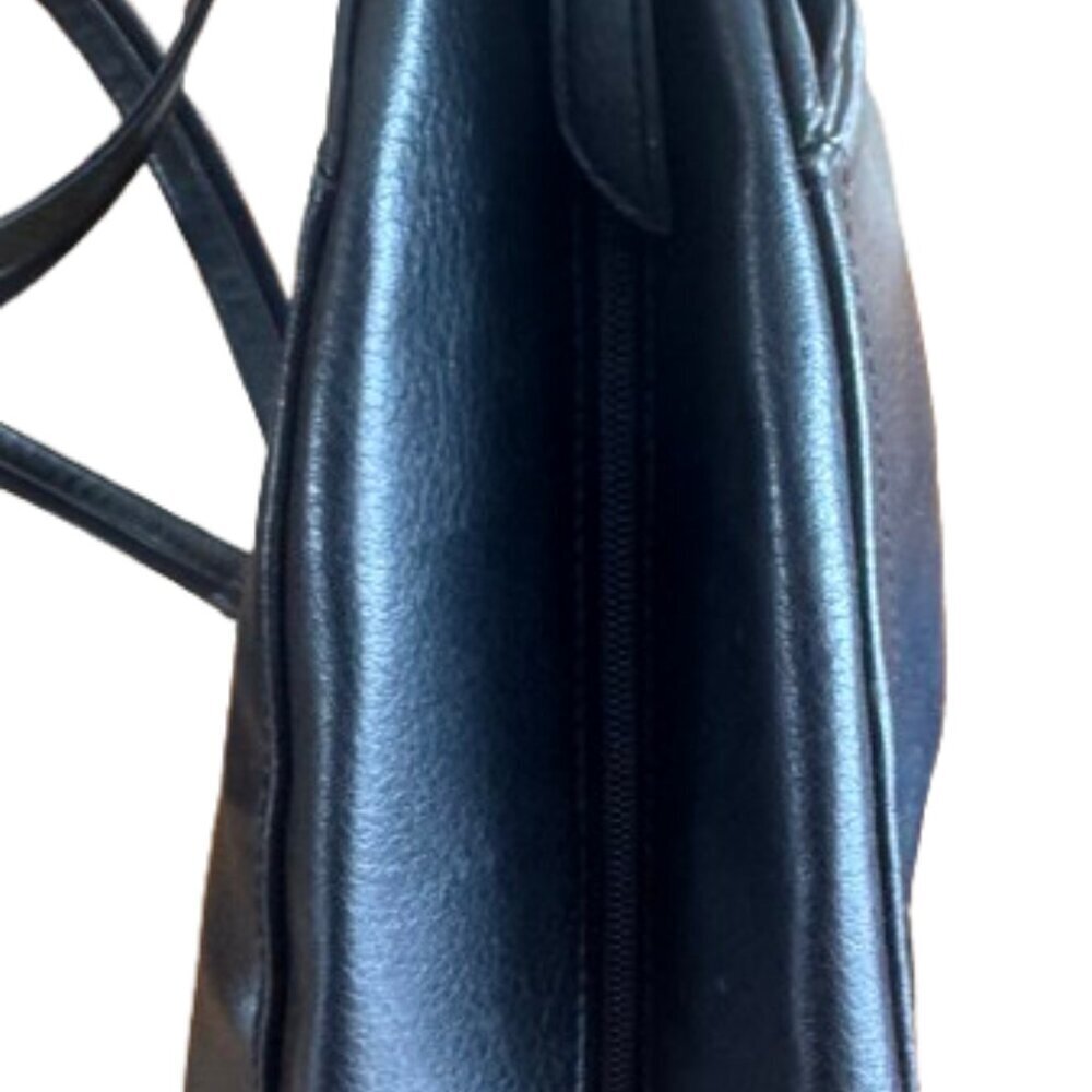 Nine & Co. Faux Leather Women's Purse/Backpack - Picture 6 of 7